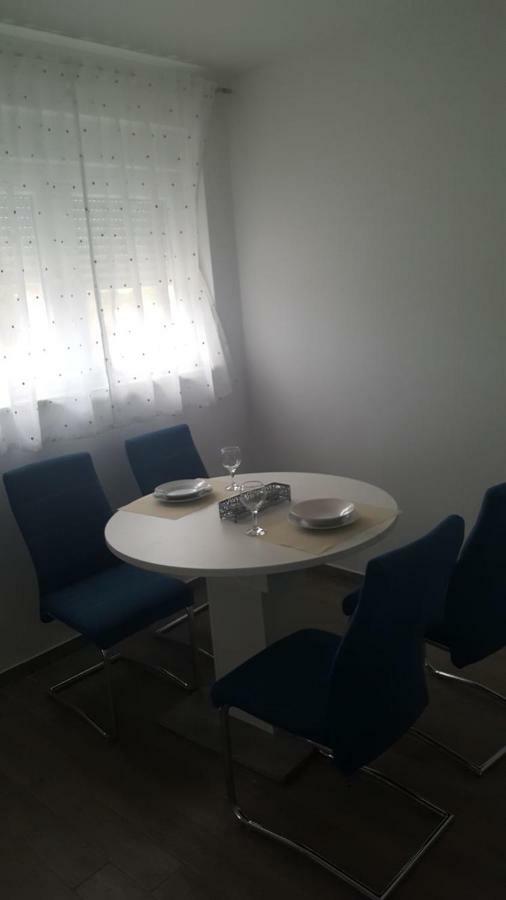 נין Apartments Venerea מראה חיצוני תמונה