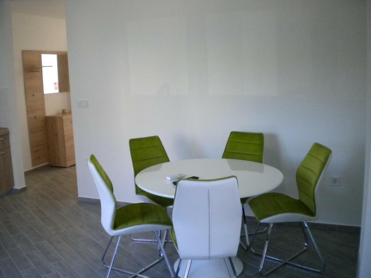 נין Apartments Venerea מראה חיצוני תמונה