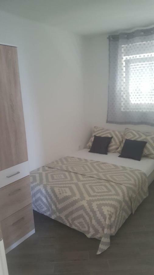 נין Apartments Venerea מראה חיצוני תמונה