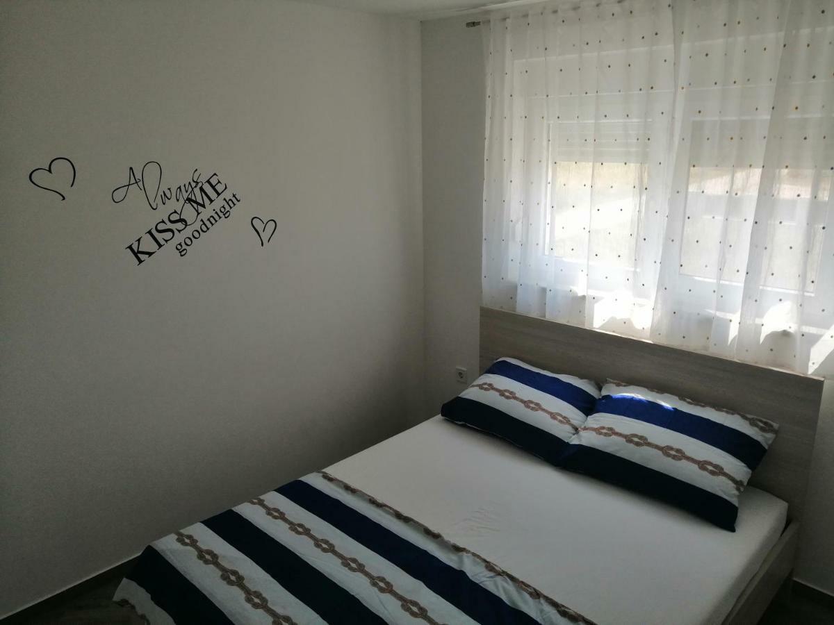 נין Apartments Venerea מראה חיצוני תמונה